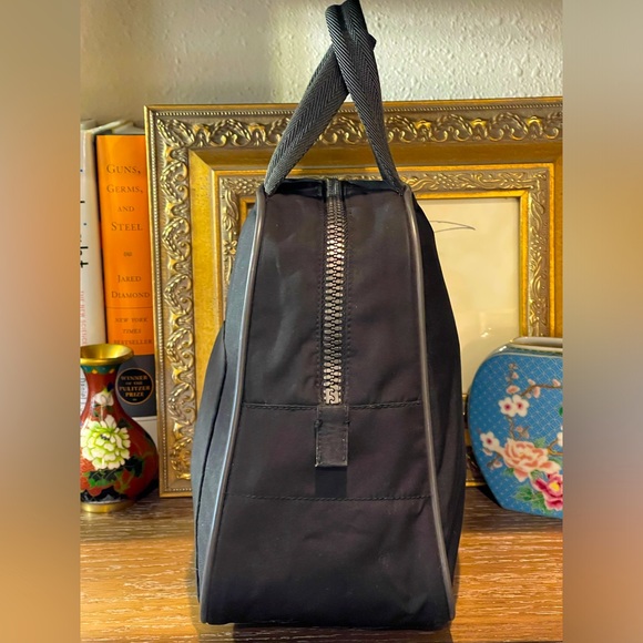 Prada Sport Borsa Di Viaggio tote approx. 8”x 8”x 5” - Picture 4 of 13
